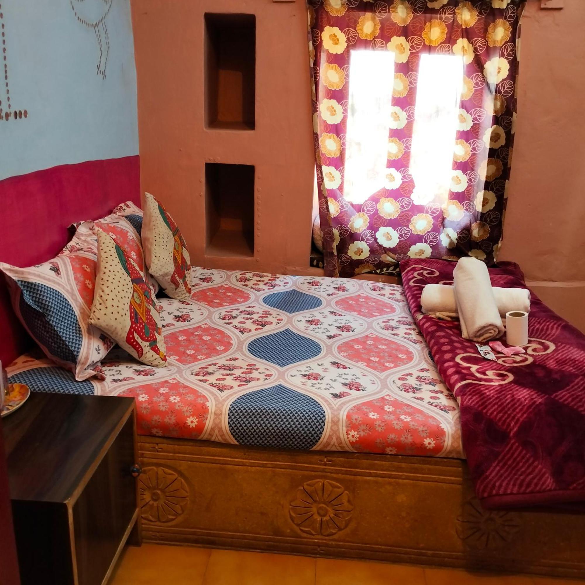 Hostel Desert Home Stay Джайсалмер Экстерьер фото
