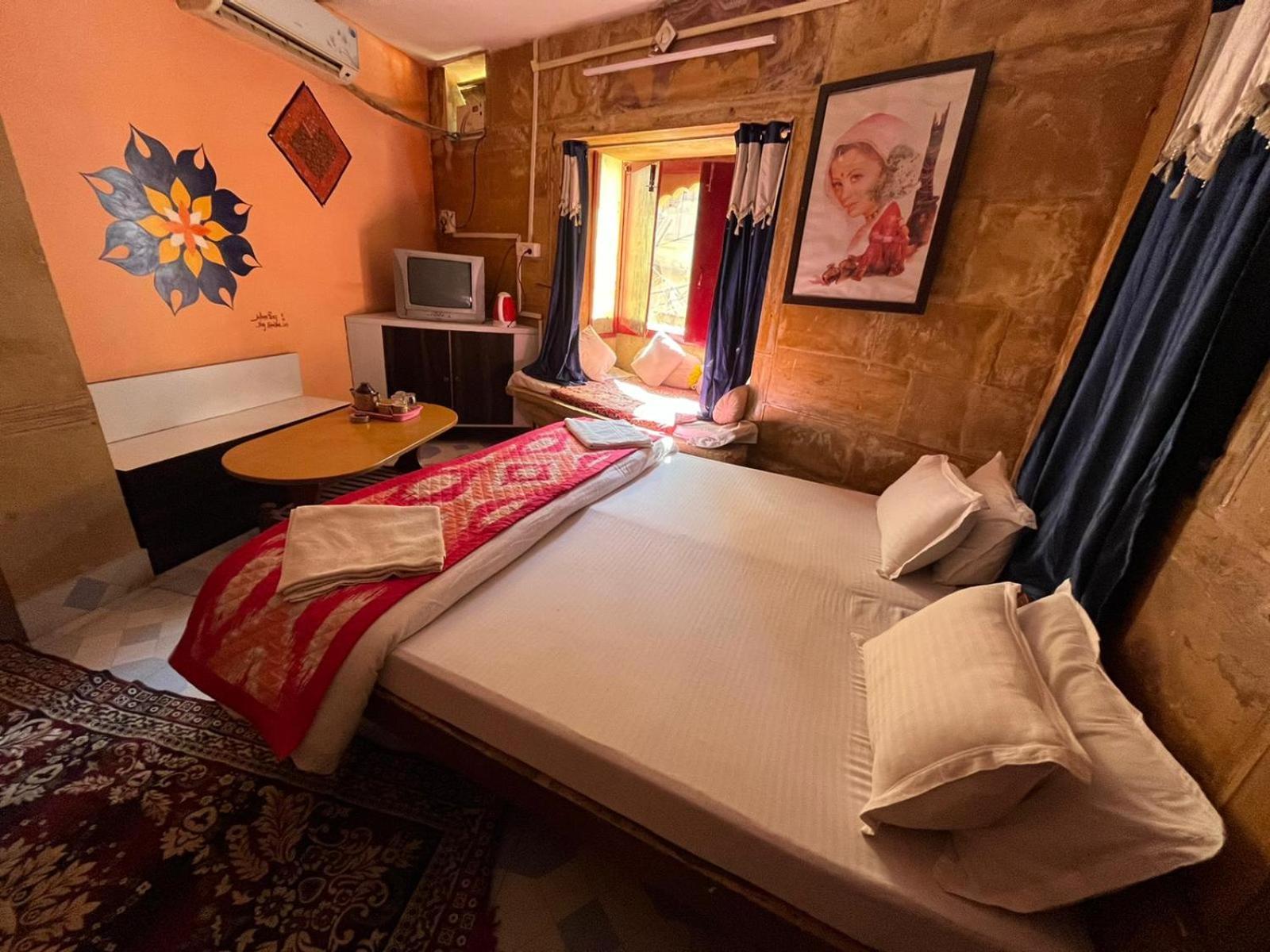 Hostel Desert Home Stay Джайсалмер Экстерьер фото